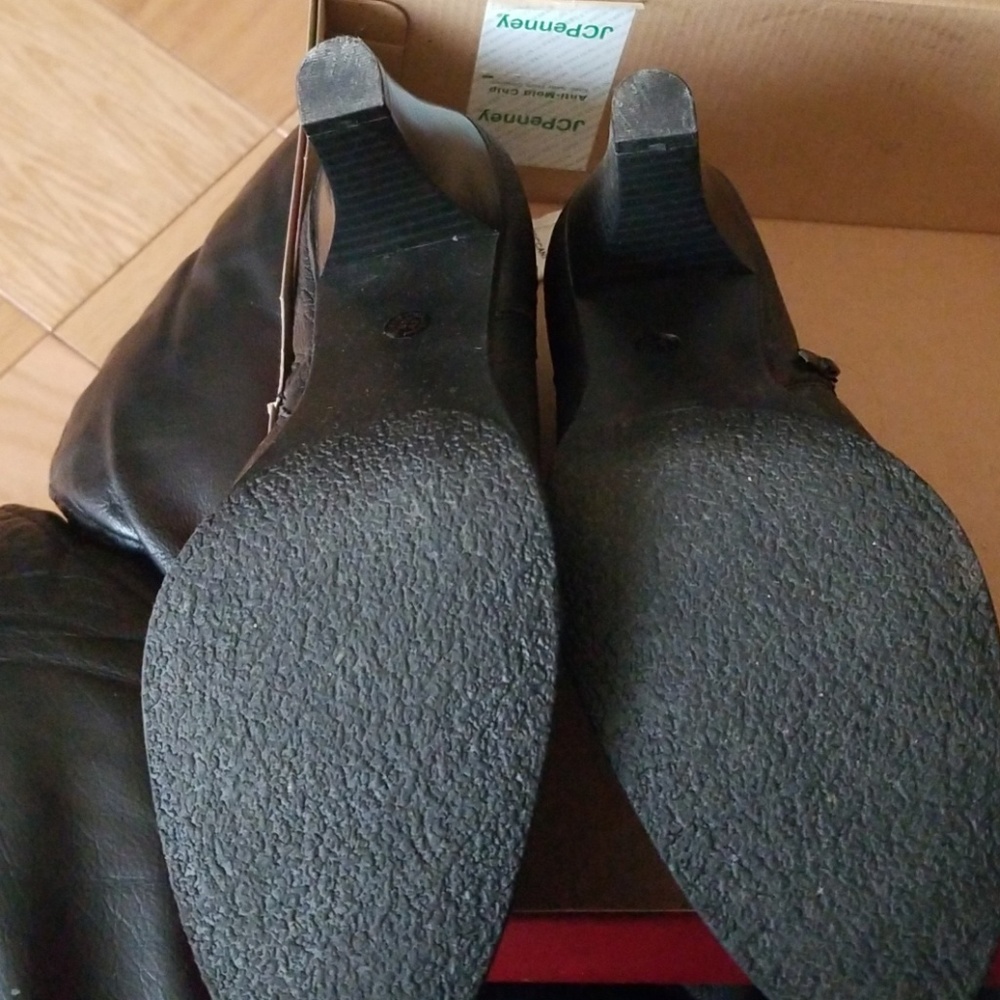 Kitten Booties - image 2